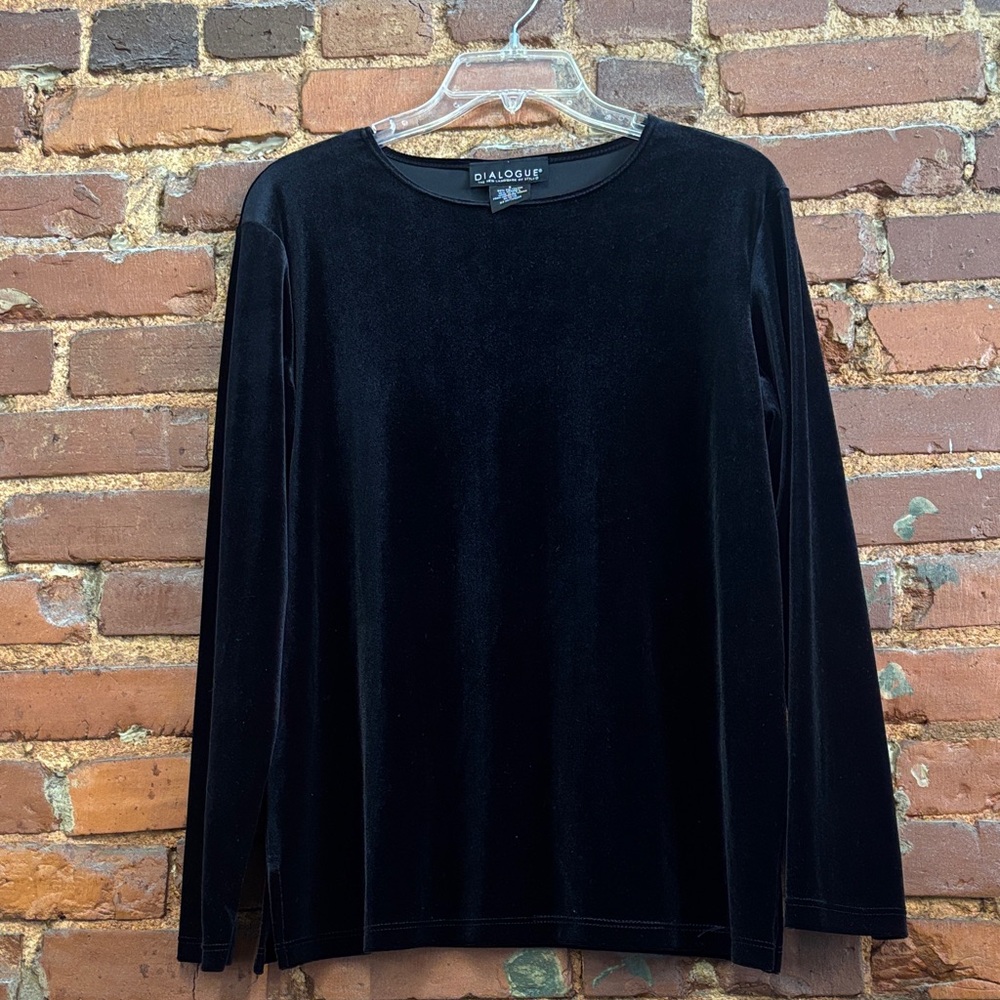 90’s Dialogue Black‎ Velvet Long Sleeve Round Neck Top Size Small